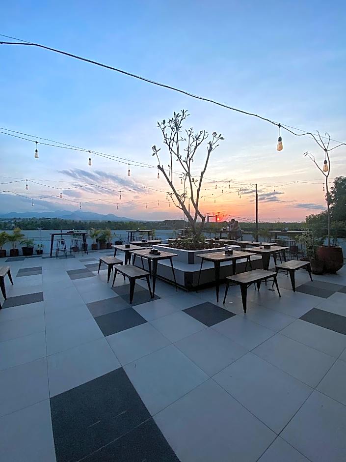 Kaloka Airport Hotel