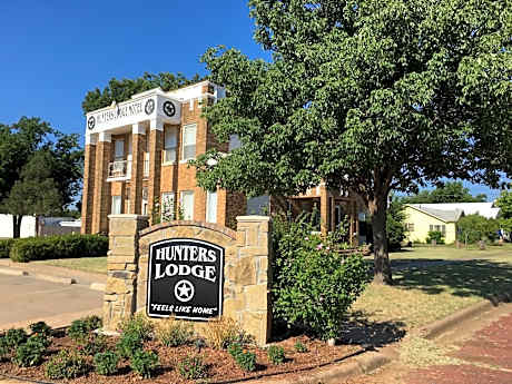 Hunters Lodge Motel