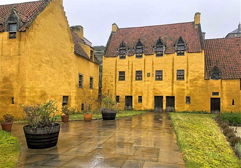 Saorsa House Culross