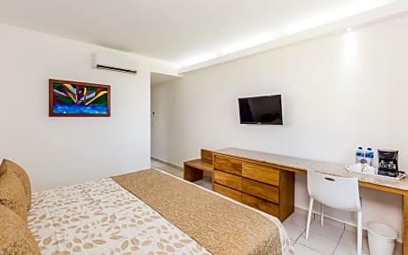 Standard Room (2 Double Beds)