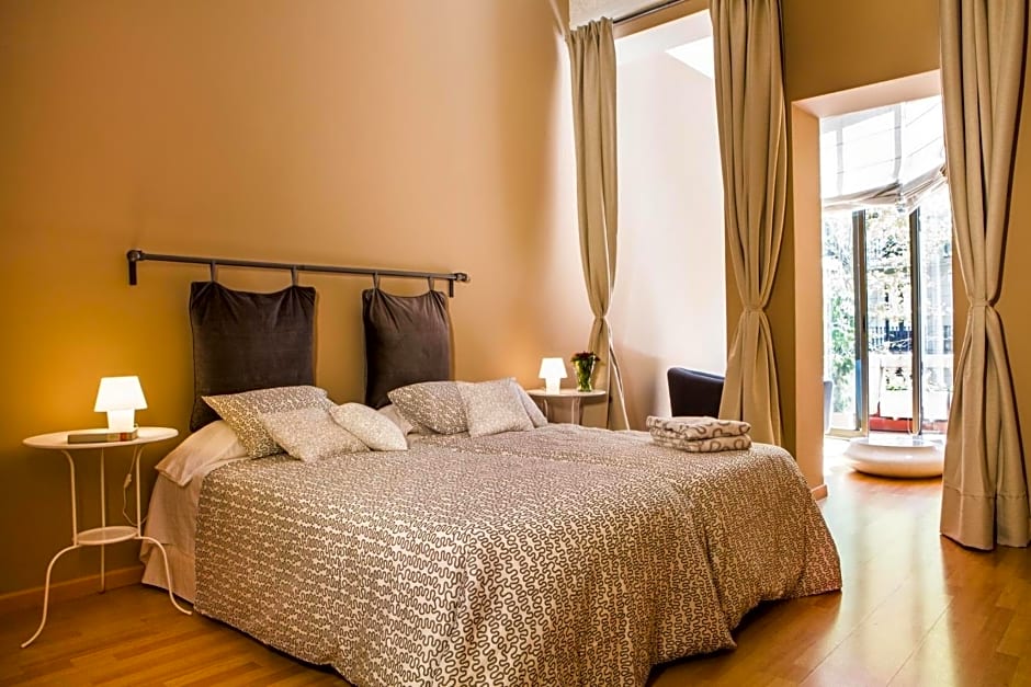 Born Barcelona Hostel
