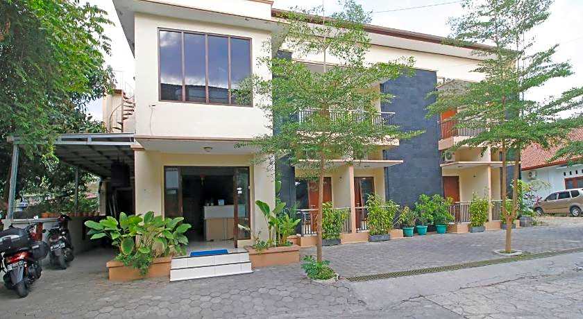 RedDoorz @ Turangga Sari