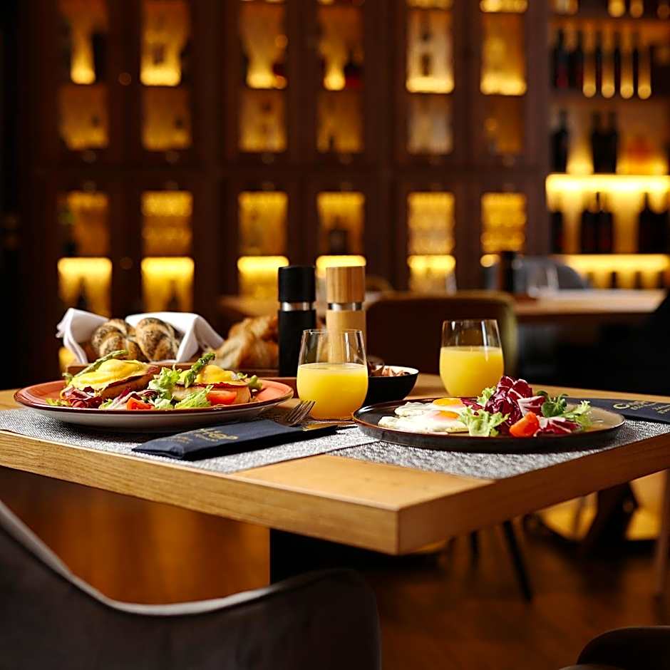 Chop Old House Hotel