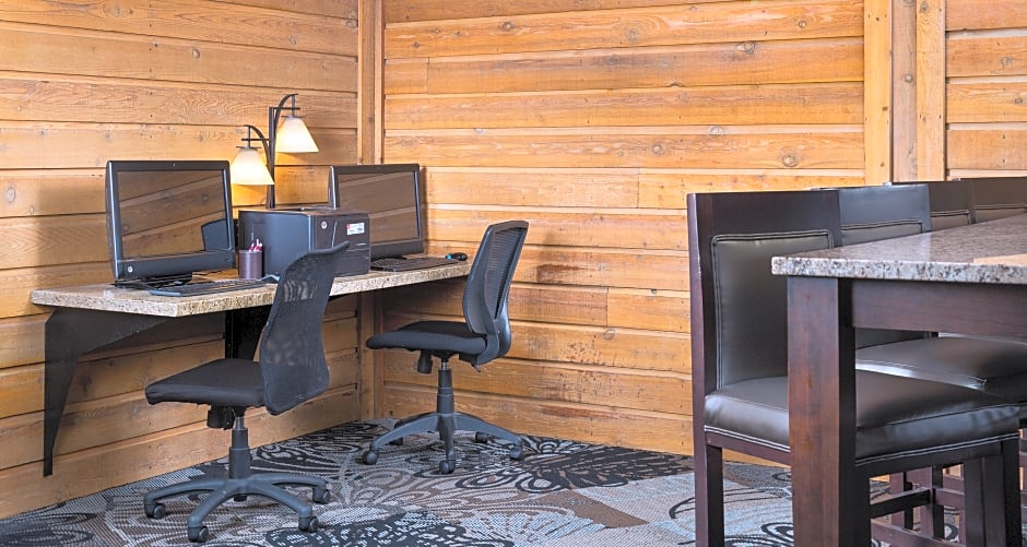 Best Western Plus Landmark Inn