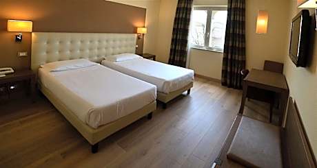 Classic Twin Room