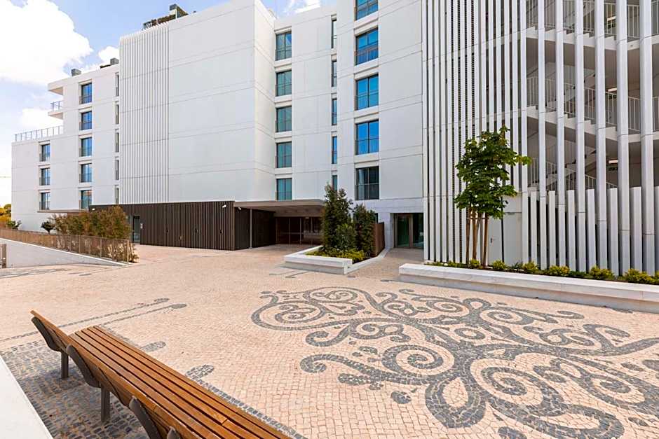 Legacy Hotel Cascais, Curio Collection by Hilton