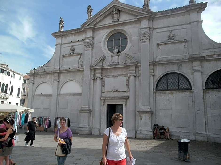 Sweet Venice - checkin at "Alloggi SS Giovanni e Paolo"