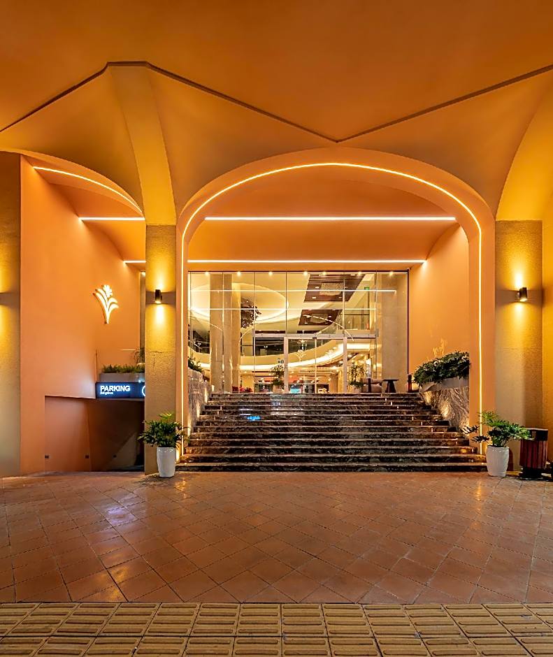 The Iris Signature Hotel and Spa