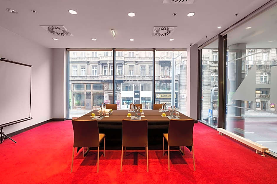 Exe Budapest Center