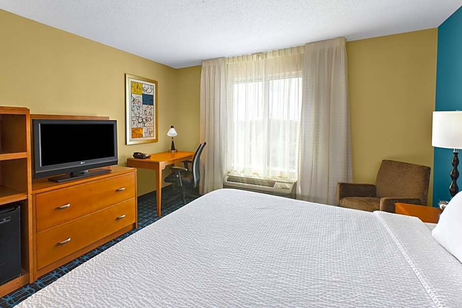 Fairfield Inn & Suites by Marriott Lexington North