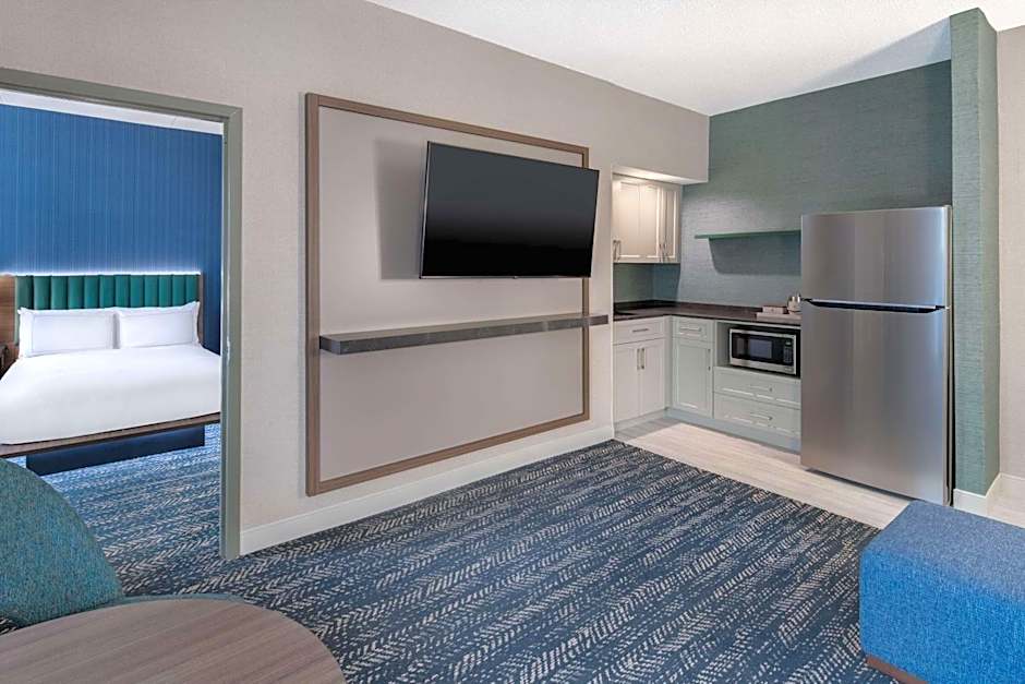 DoubleTree Suites By Hilton Hotel Mt. Laurel