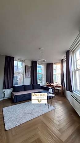 One-Bedroom Apartment with City View