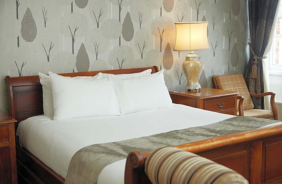 Cock Hotel by Greene King Inns