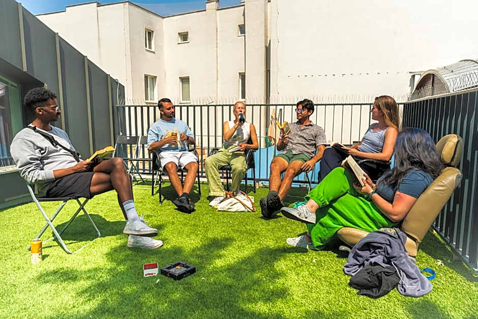 Wild Elephants Hostel