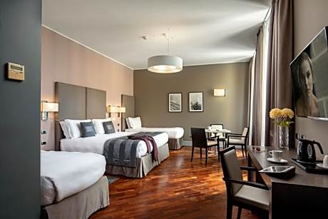 Monti Palace Hotel