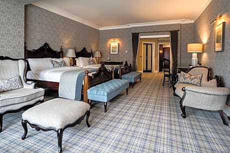 Executive Twin Suite