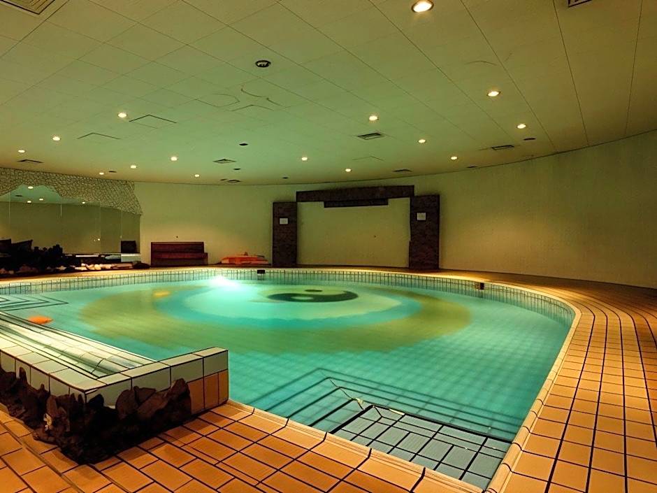 Chinggis Khaan Hotel