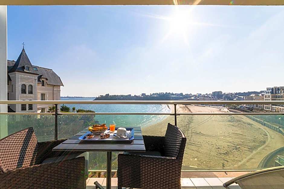 Le Crystal Dinard Plage