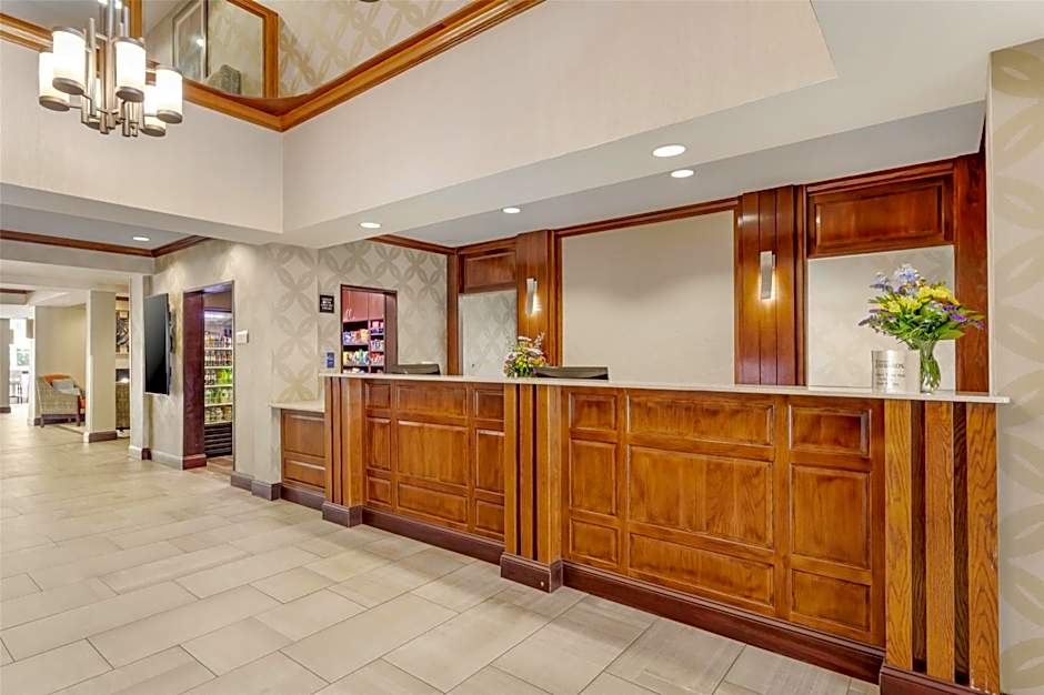 Best Western Plus River Escape Inn & Suites