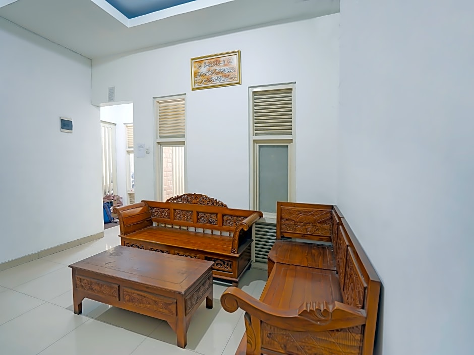 91743 Choirul Residence