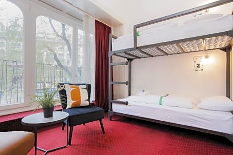 1 Person in 4-Bed Dormitory with En-Suite - Mixed