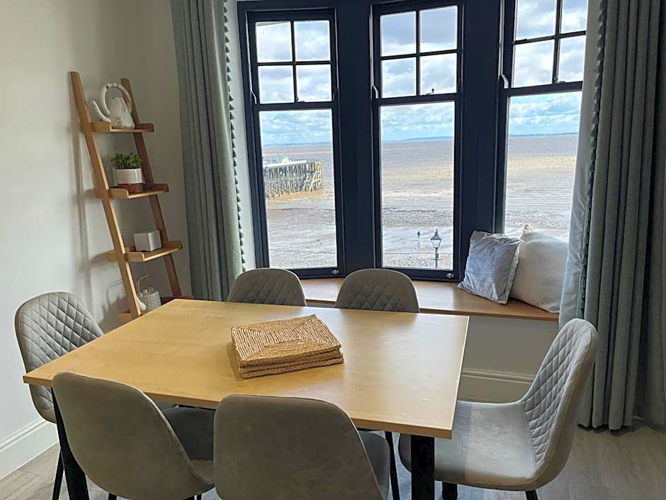 Beachcliff Rooms & Apartments