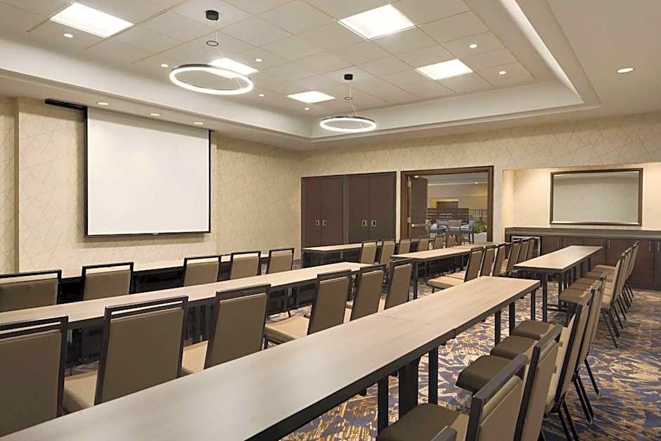 Embassy Suites By Hilton Hotel Chicago-Lombard/Oak Brook