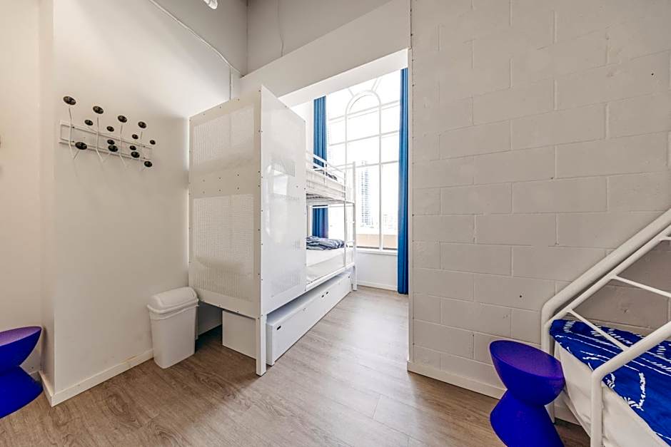 Maze Backpackers - Gold Coast