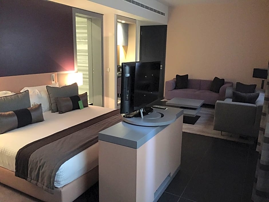 Le Bristol Hotel