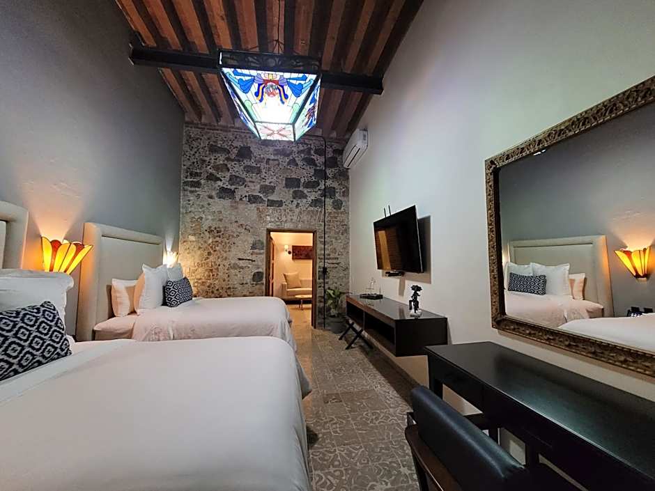 Milo Collection Hotel