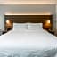 Holiday Inn Express & Suites Rice Lake By IHG