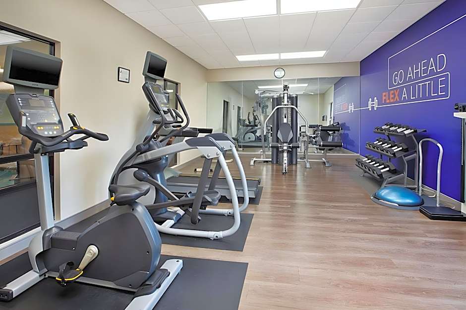 Holiday Inn Express Hotel & Suites Kent State University By IHG