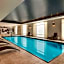 Hilton Chicago/Magnificent Mile Suites