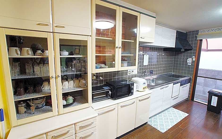 Takamatsuguesthouse AKANE