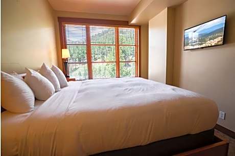 Two Bedroom Suite with Mountain View