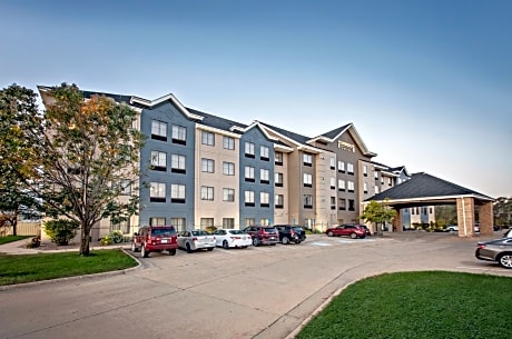Staybridge Suites Cedar Rapids North By IHG