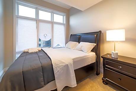 Beautiful New Townhouse in Quiet Neighbourhood