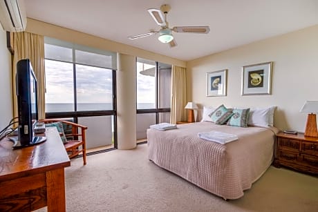 Two-Bedroom Premium Apartment with Sea View