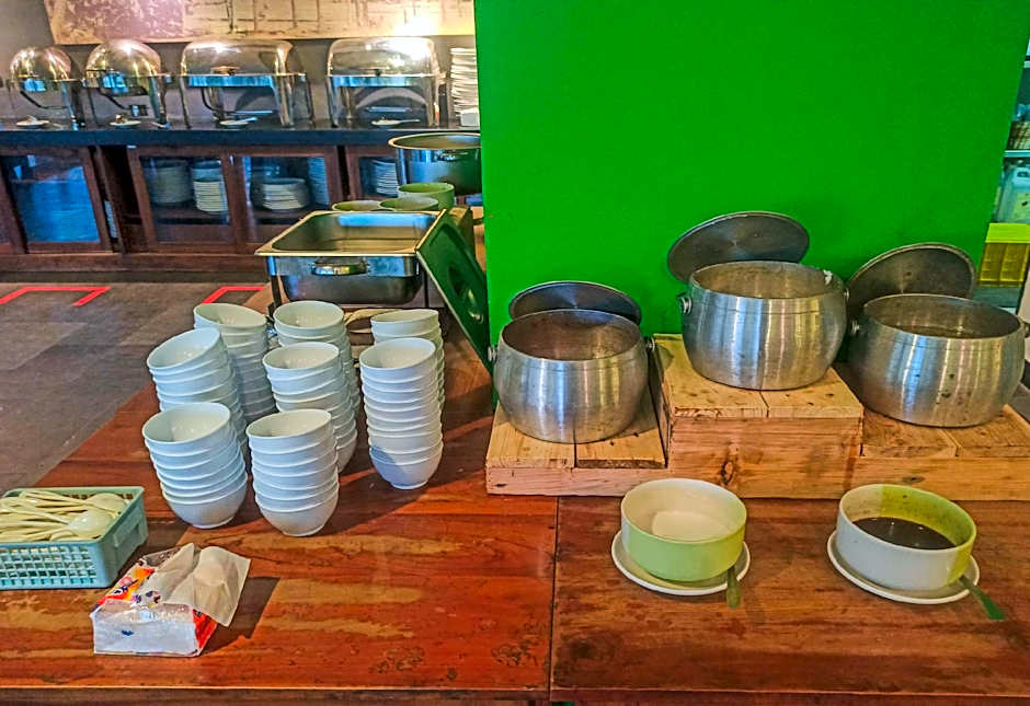 Hardys Rofa Hotel And Spa Legian