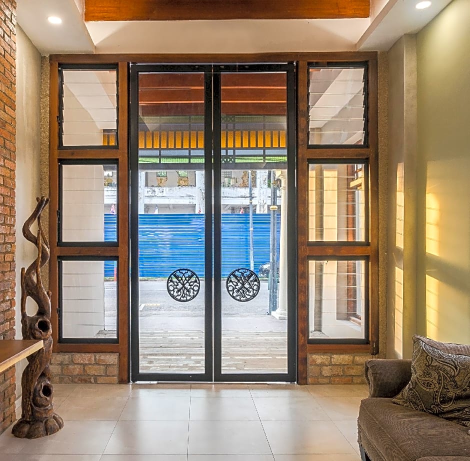 Treasures Hotel and Suites