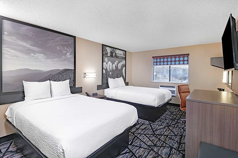 Super 8 by Wyndham Charlottesville