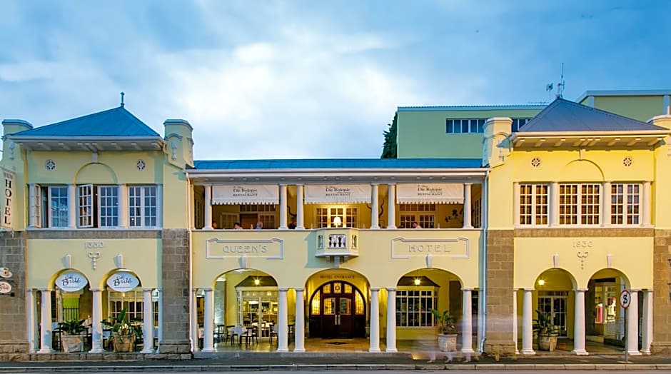 Queens Hotel