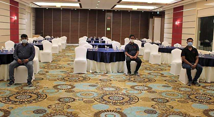 Ramada by Wyndham Gandhidham Shinay