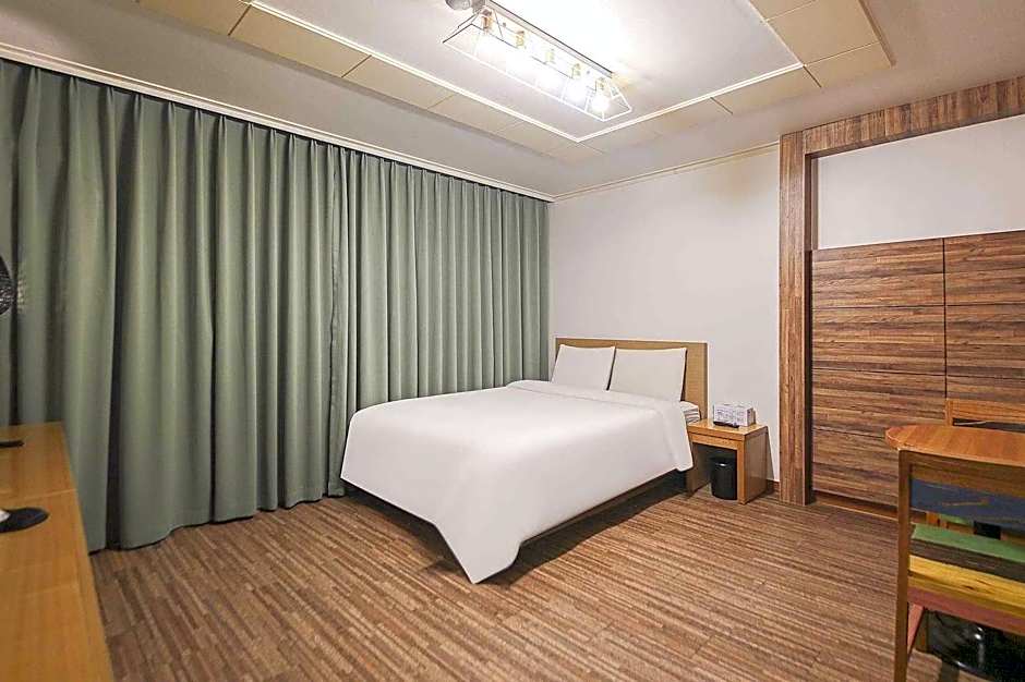 Gangneung Crystal Motel