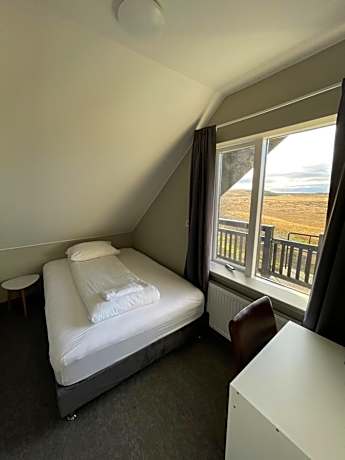 Single Room with Shared Bathroom