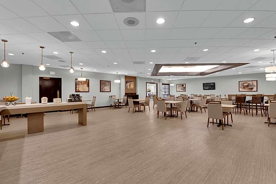 Best Western Plus The Charles Hotel