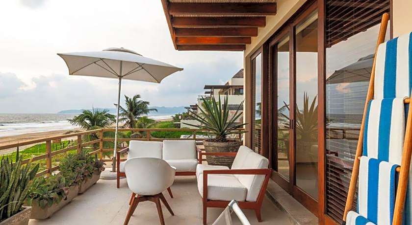 Marea Beachfront Villas