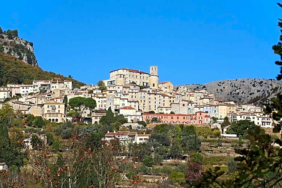 Loup Castel Boutique Hotel B&B