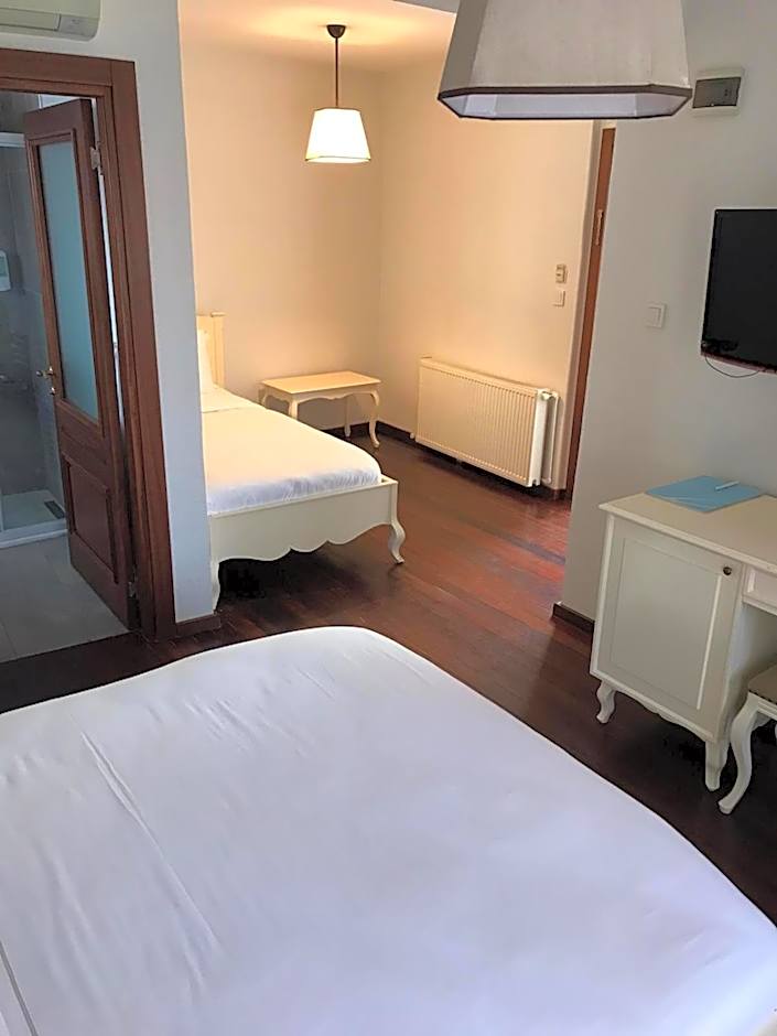 Ferahi Evler Ayvalık