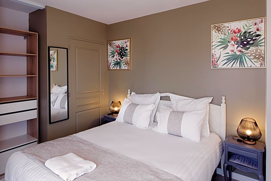 VILLA DES CHENES-Adult only